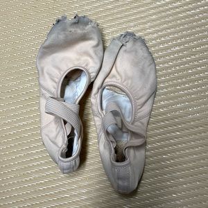 Ballet flat shoes